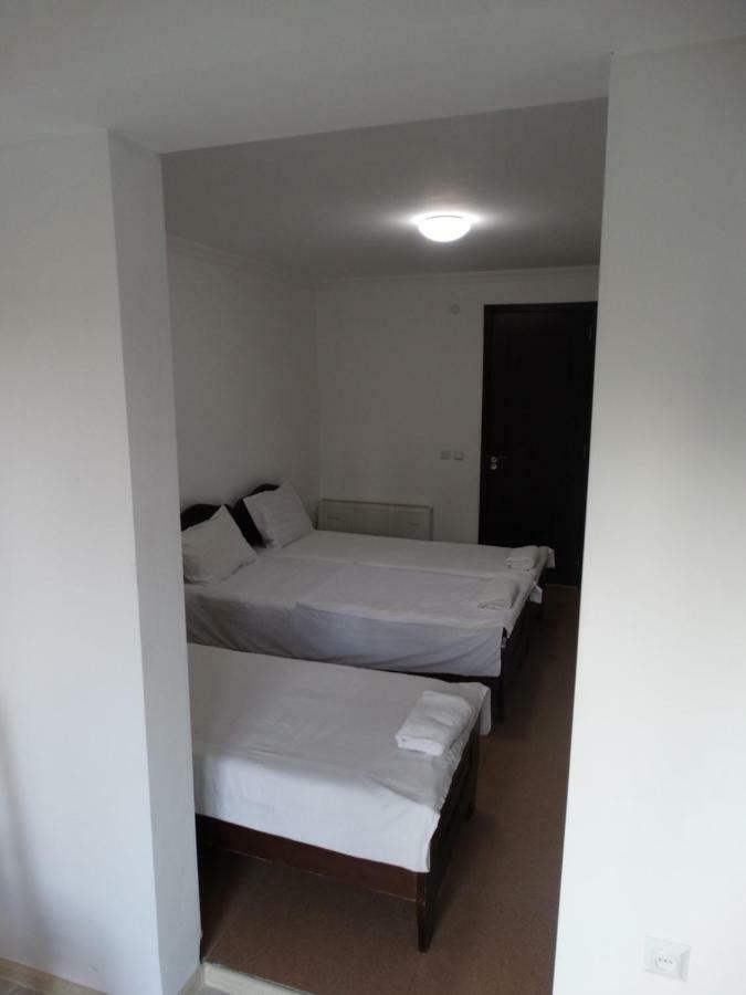 Gulnasi'S Guesthouse 바투미 외부 사진